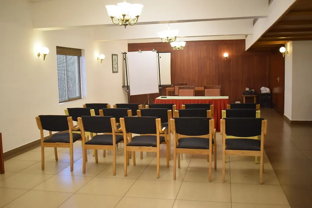 Abad Metro Hotel Kochi