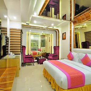 Hotel The Gold Regency - 02 Mins From Railway Station New Delhi