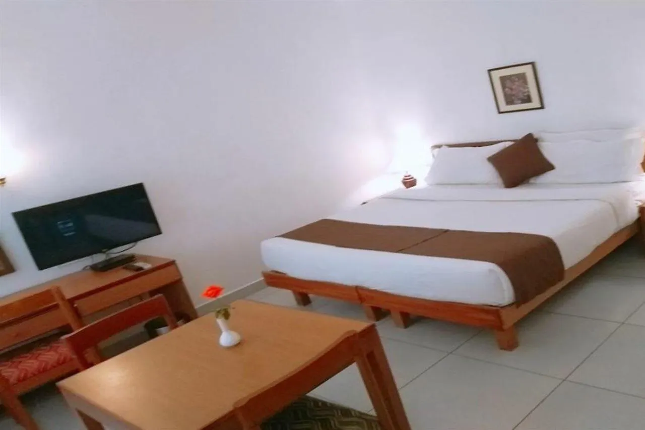 Abad Metro Hotel Kochi 2*,