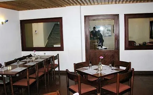 Abad Metro Hotel Kochi 2*,