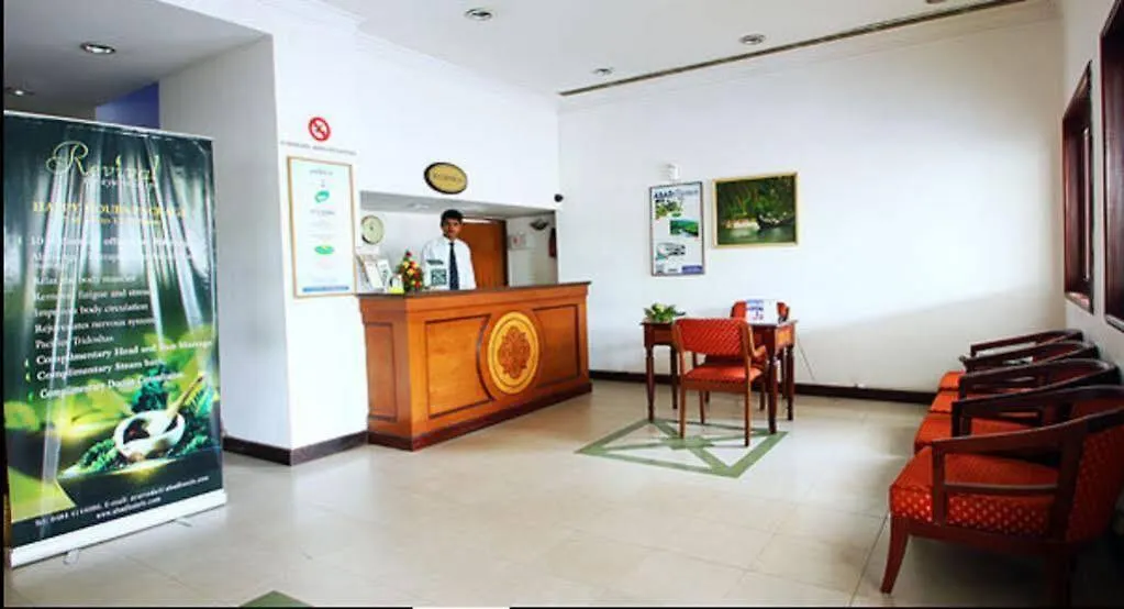 Abad Metro Hotel Kochi