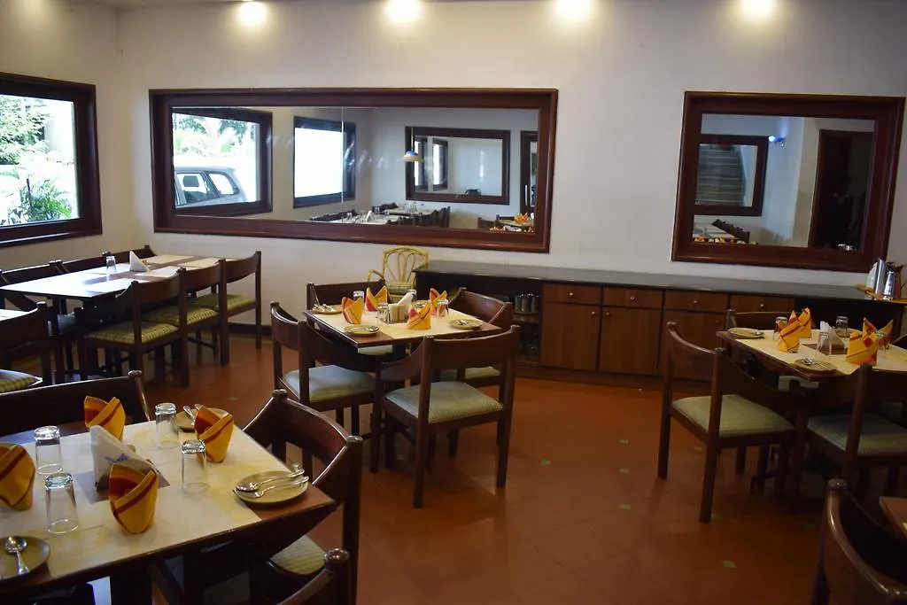 Abad Metro Hotel Kochi